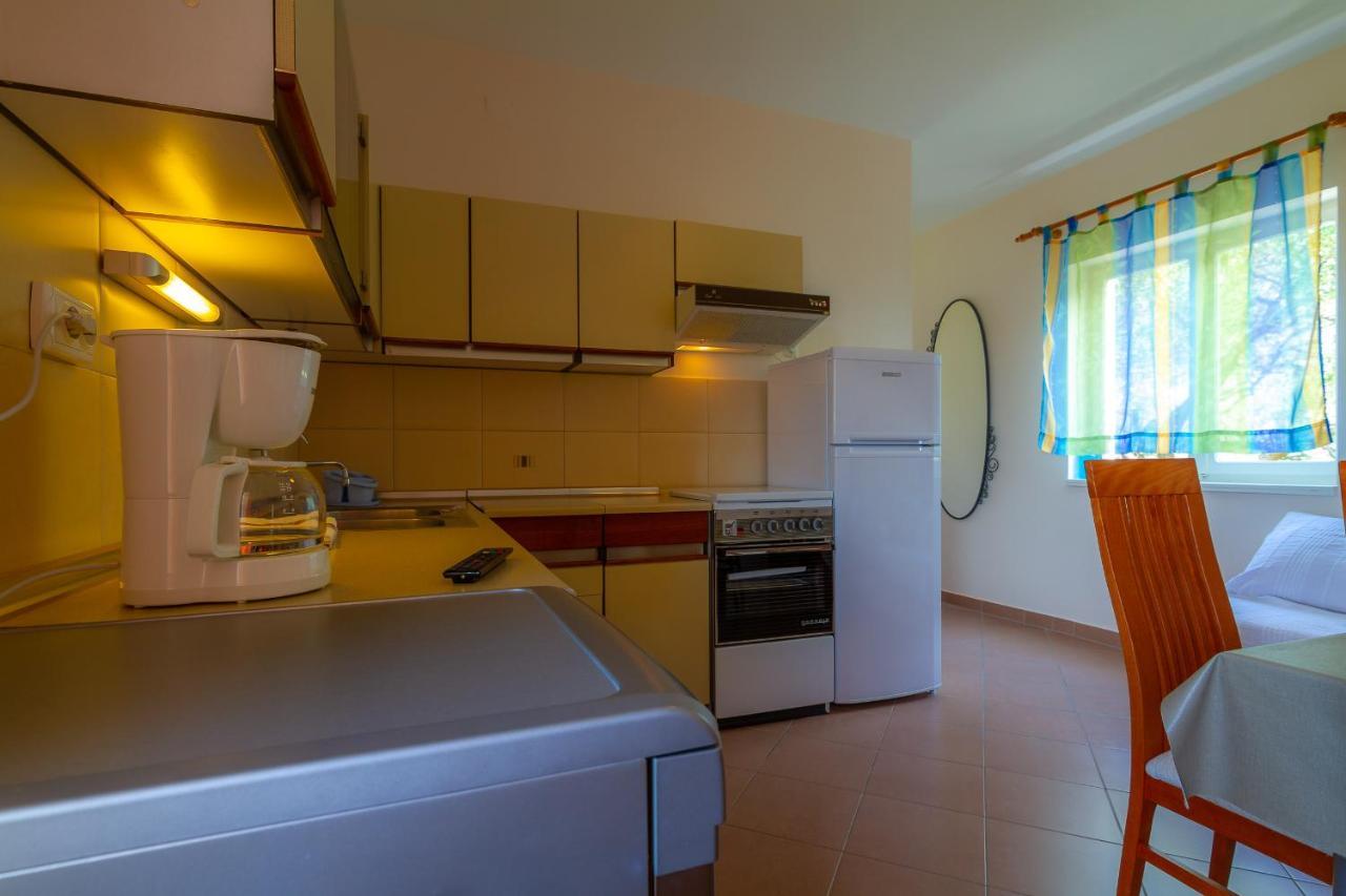 Apartman Haus Maja Banjol Exterior photo